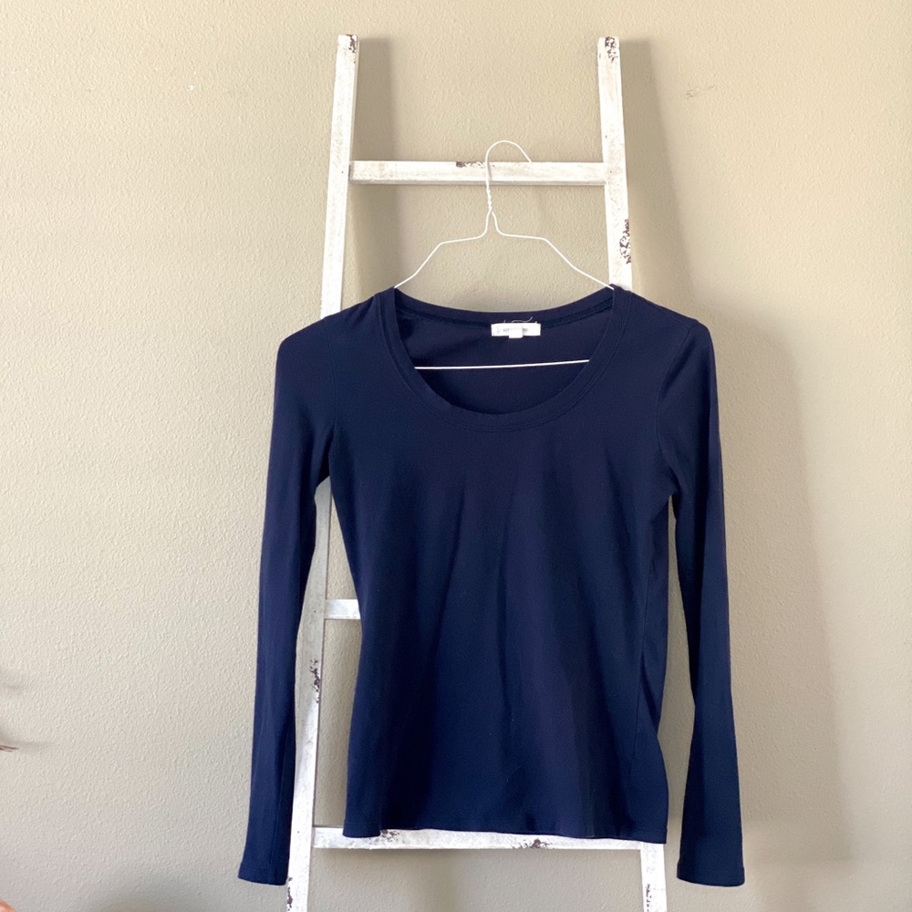 Navy Blue Long Sleeve, Size: L